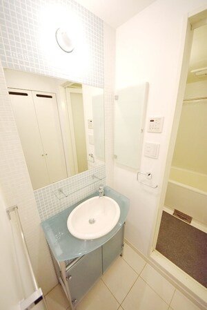 ラティエラ成城学園前の物件内観写真